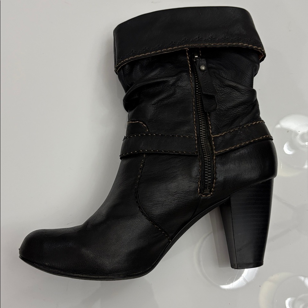 FOSSIL Black Leather BOOTS size 8.5 in boot bag - Picture 3 of 16
